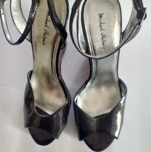 Michael Antonio NWOT heels 7.5